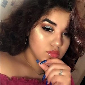 Meet your Posher, Hazel